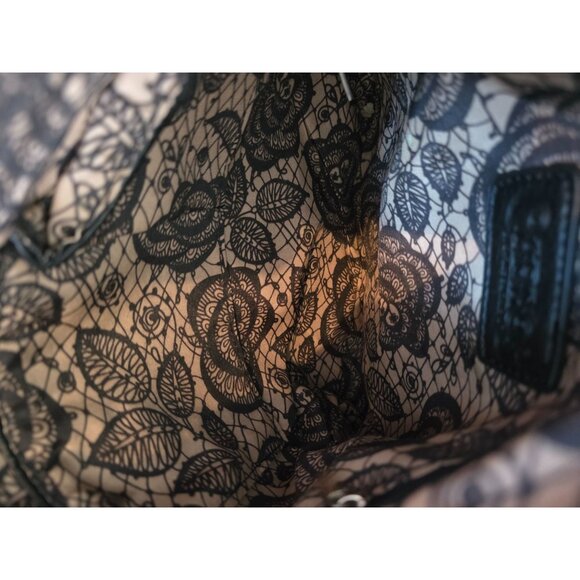 Carlos By Carlos Santana Black Studded Crossbody Bag With Adjustable Strap - Picture 6 of 9